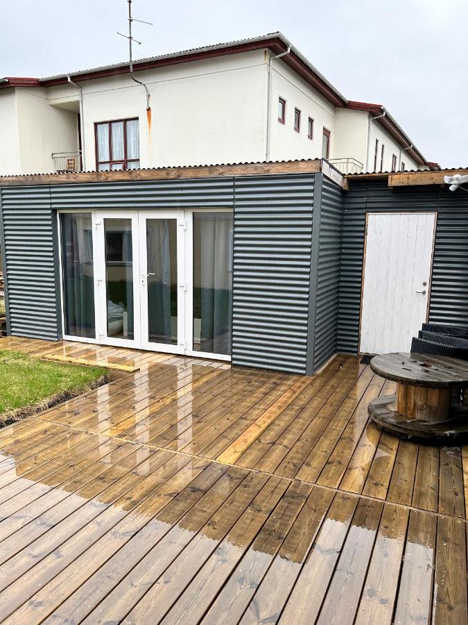 The Little Guesthouse Downtown - Keflavik Airport Exterior photo